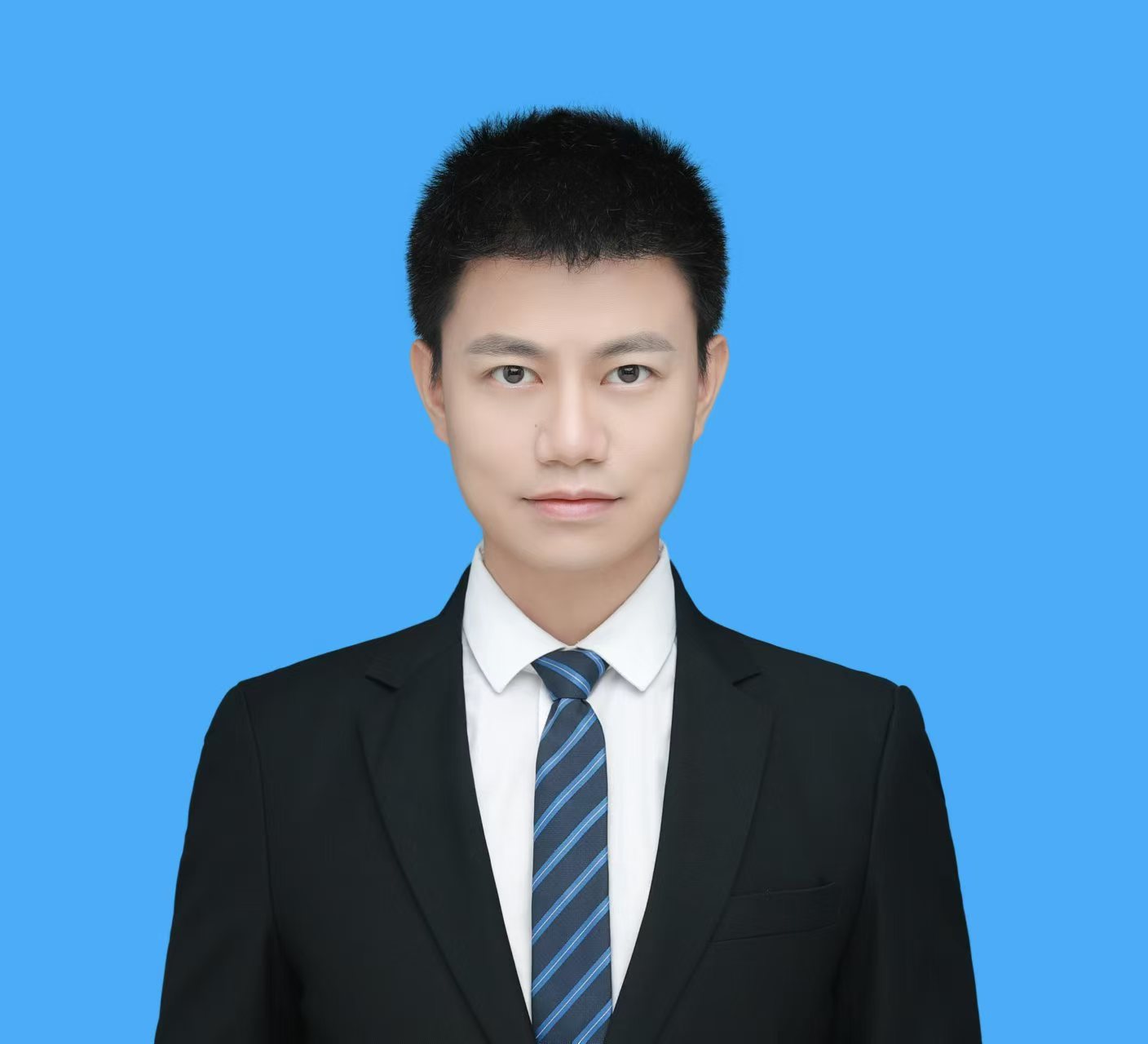 周坚.jpg